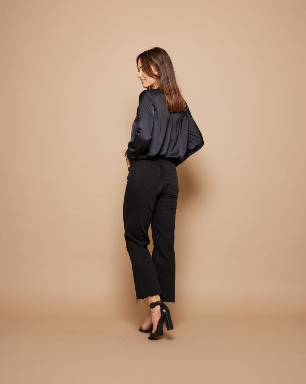 KAROLINA Jean taille haute - Archive Black Dark N°1